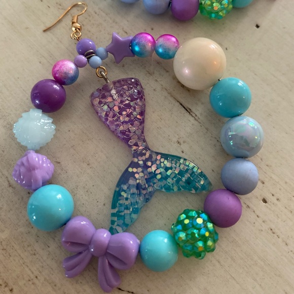 Mermaid tail fin purple blue hoop loop pearl beaded earrings statement beach - Picture 2 of 3